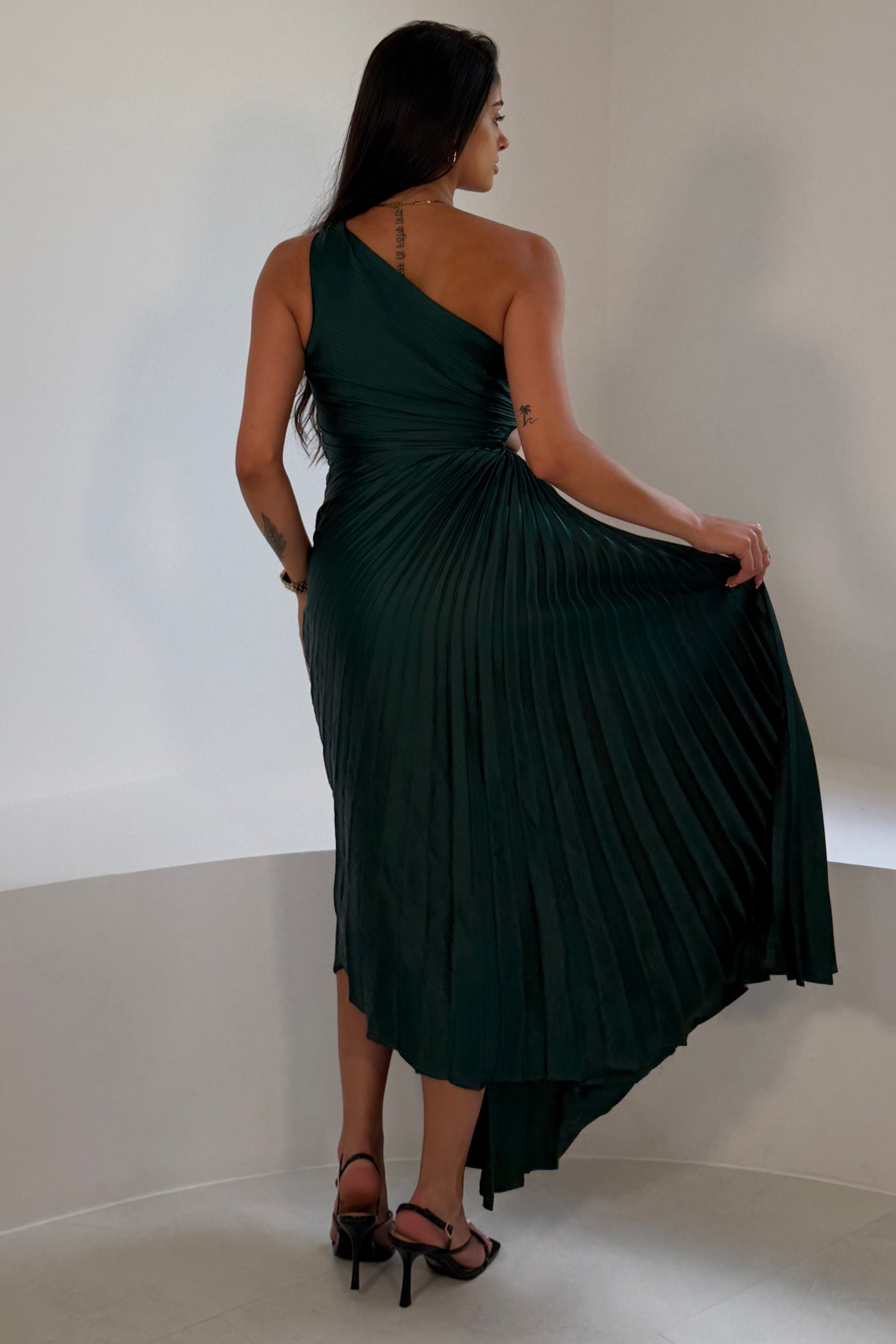 Aoife One Shoulder Pleated Midi Dress Emerald