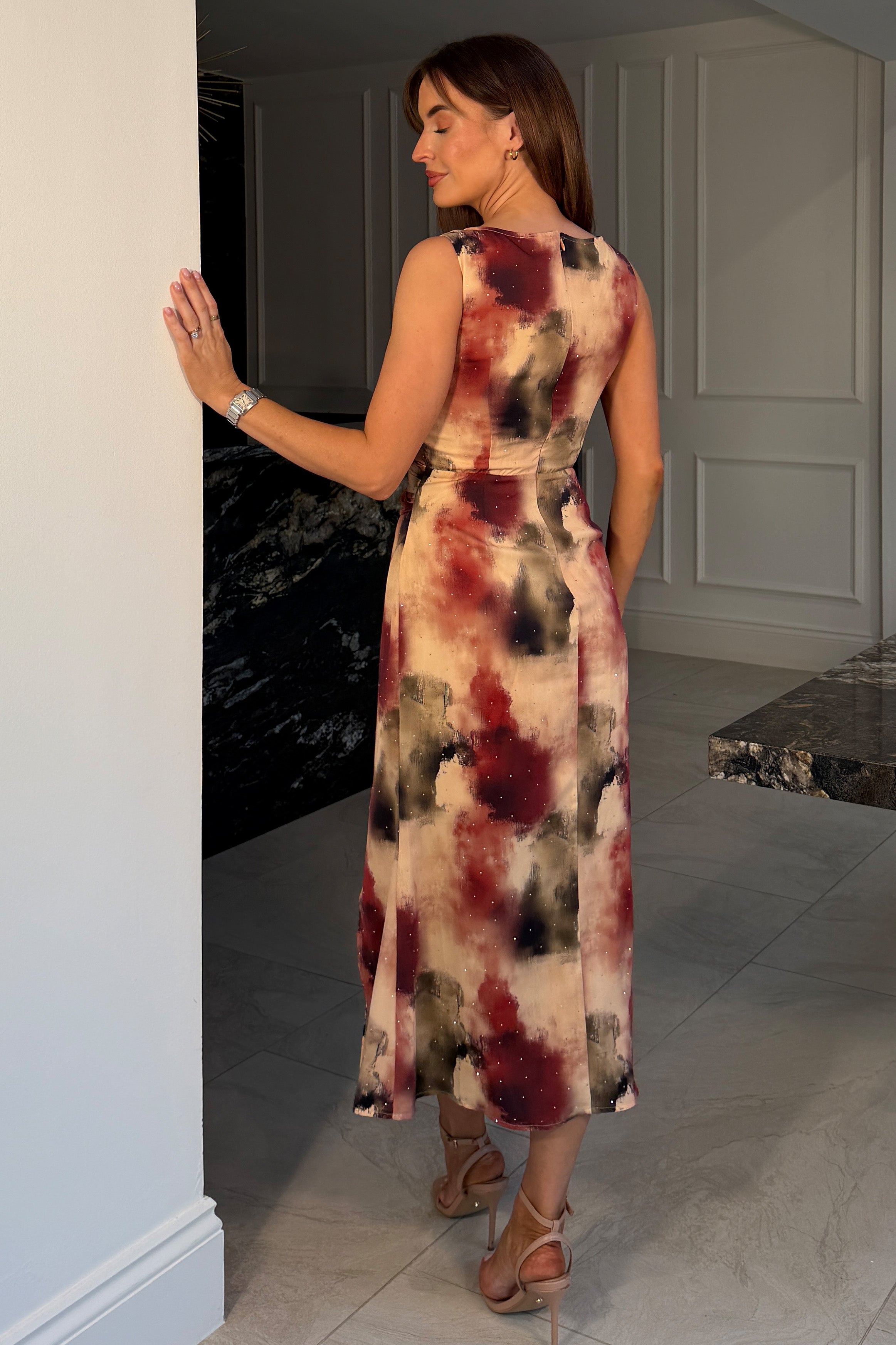 Bay Boat Neck Keyhole Detail Midi Dress Brown Abstract