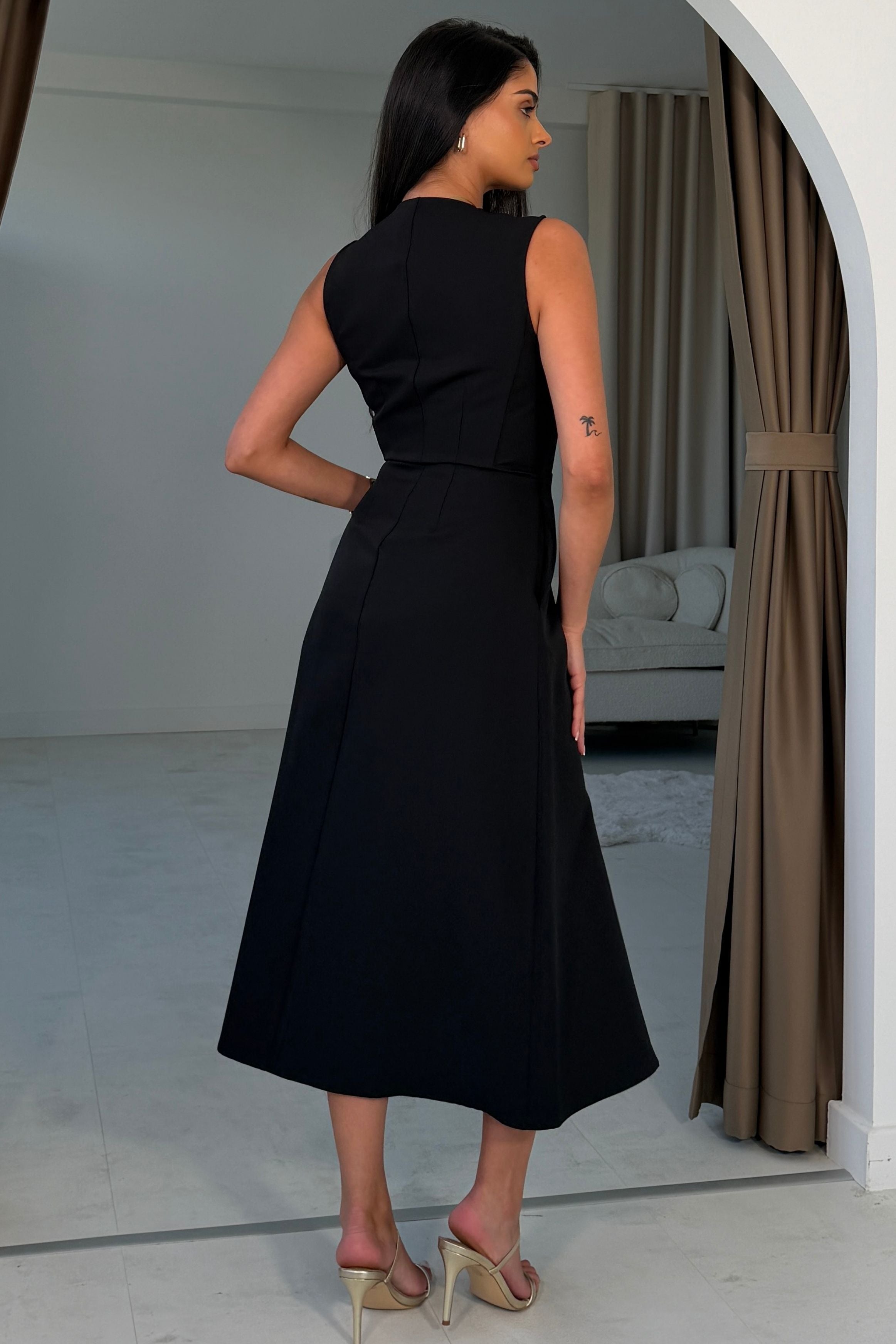 Hazel Tailored Sleeveless Midi Dress Black