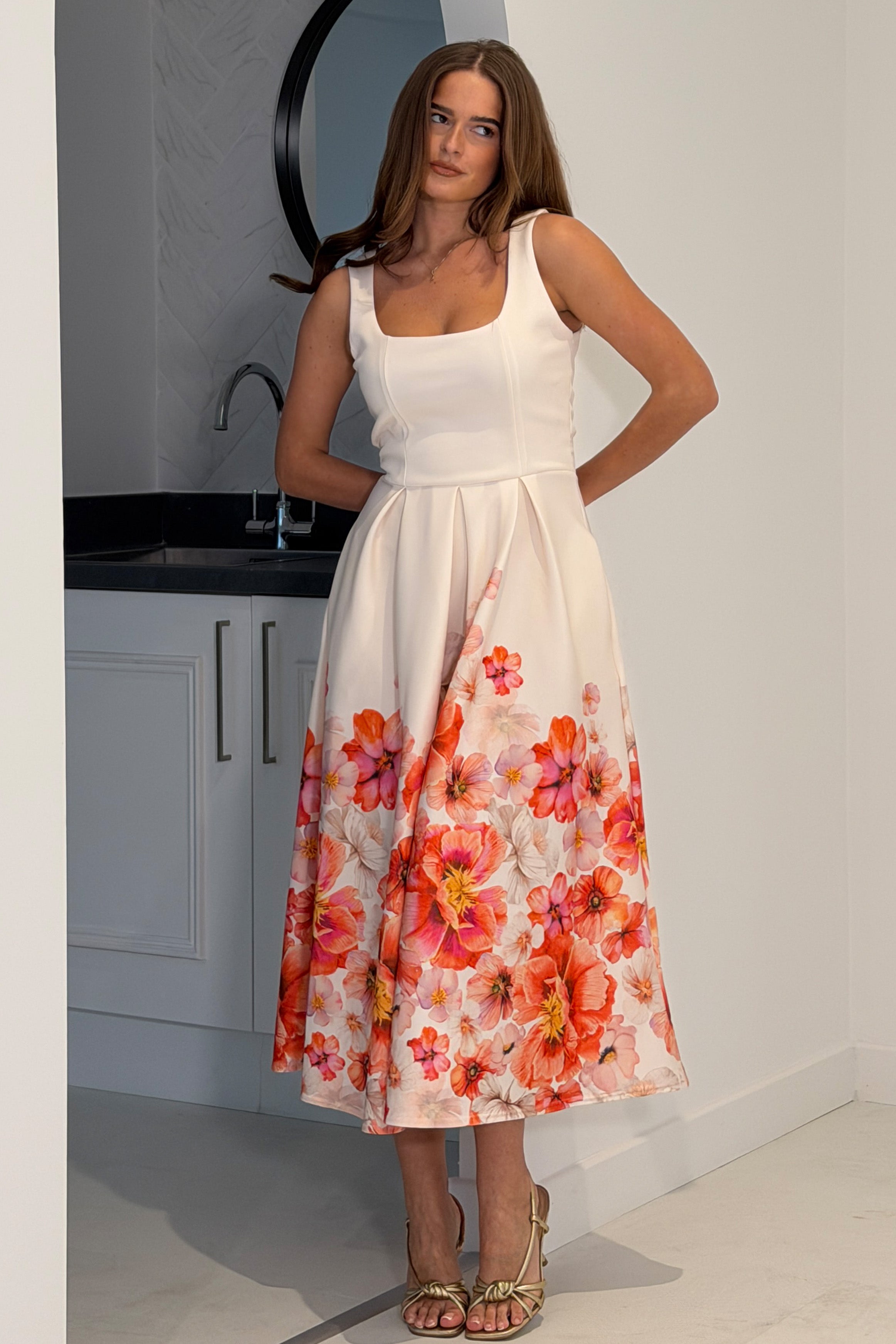 Erica Square Neck Pleated Midi Dress Floral print