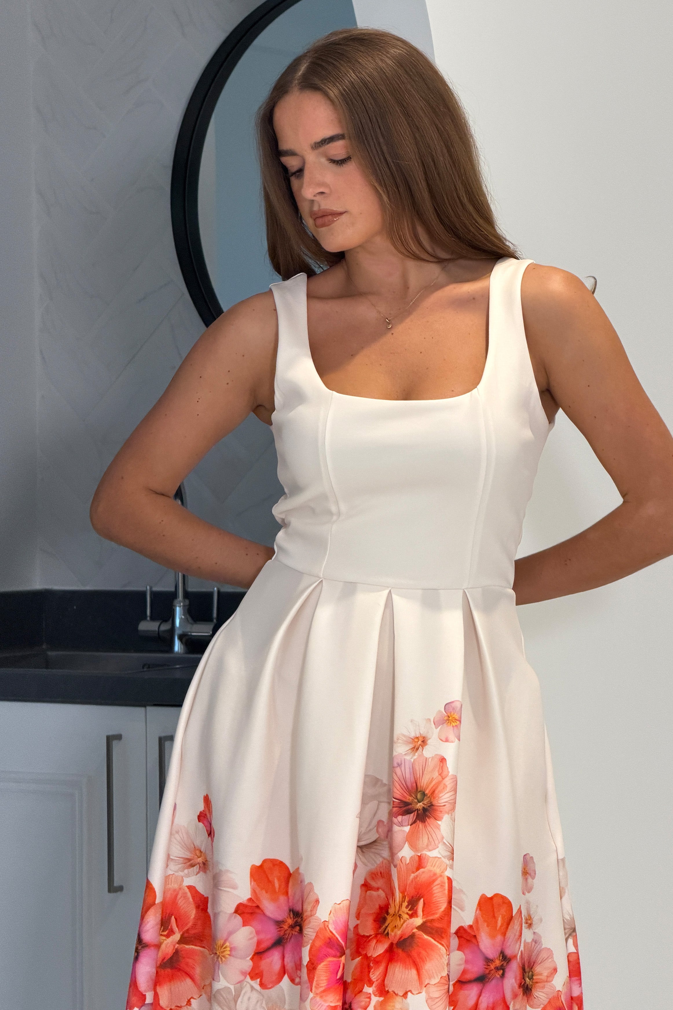 Erica Square Neck Pleated Midi Dress Floral print