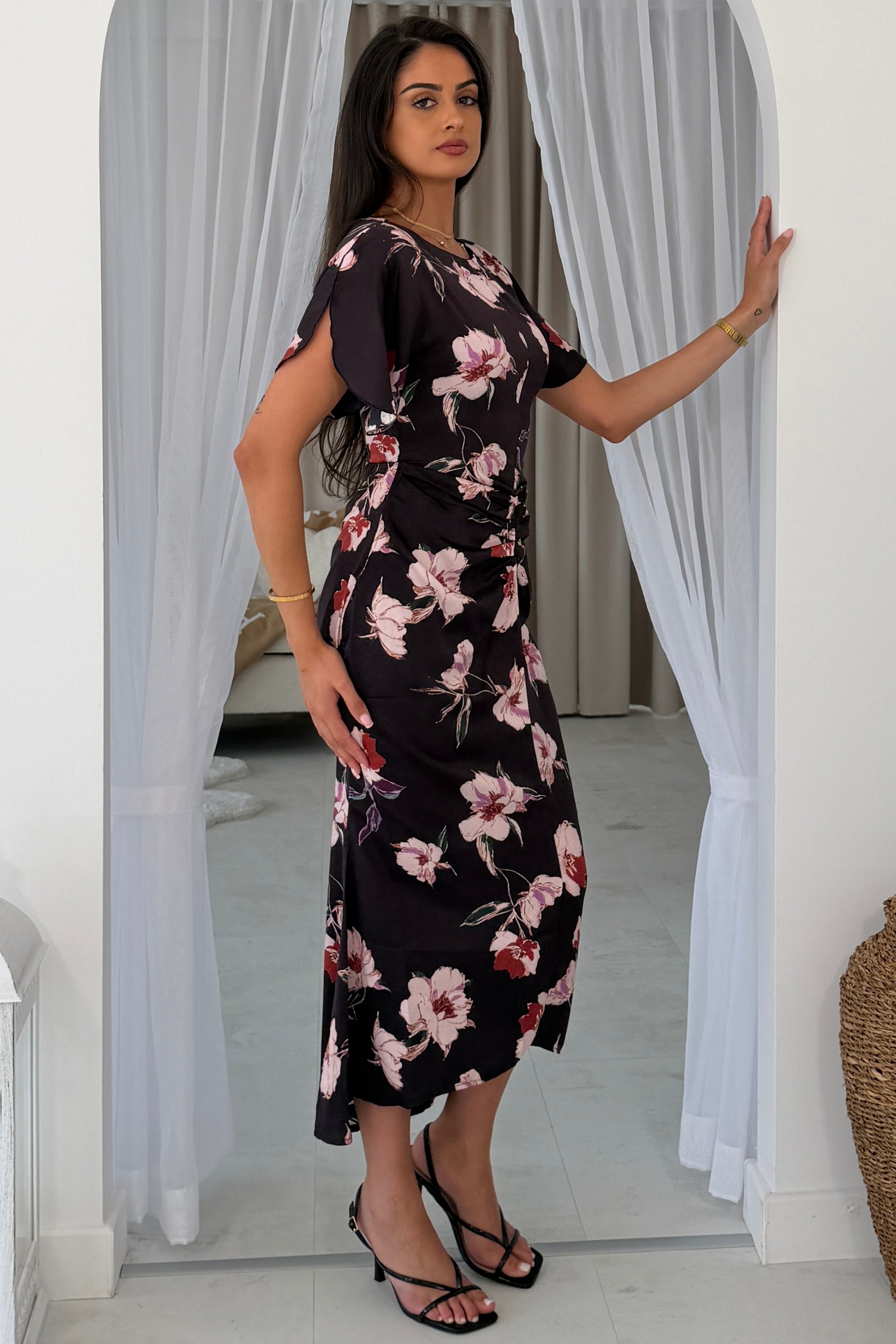 Cleo Ruched Detail Midi Dress In Oriental Floral