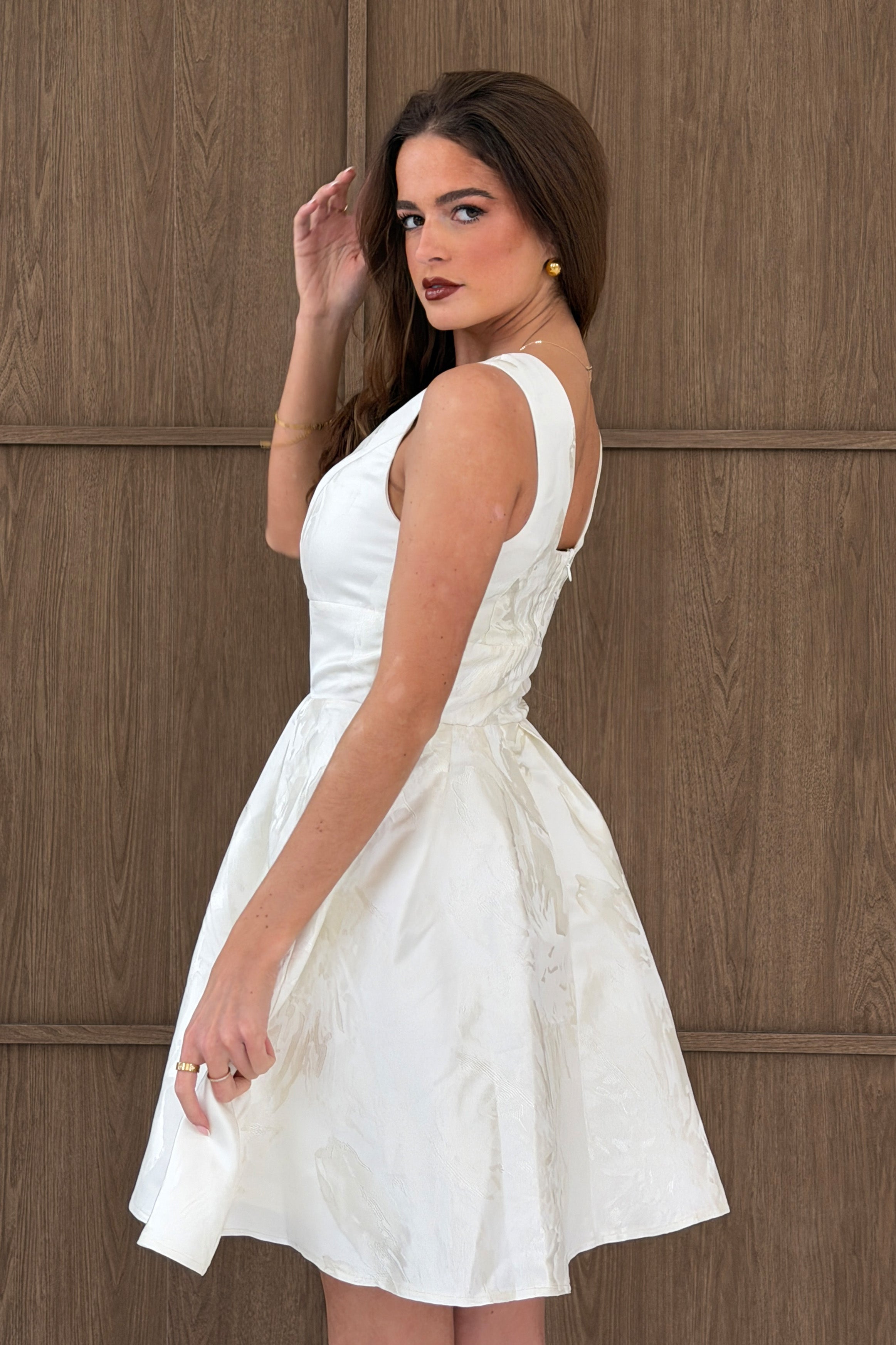 Cynthia V Neck Skater Skater Mini Dress Ivory